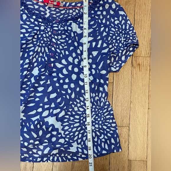 Boden Blue and White Patterned Top Women’s 10, Measures Like a Small - Picture 7 of 7